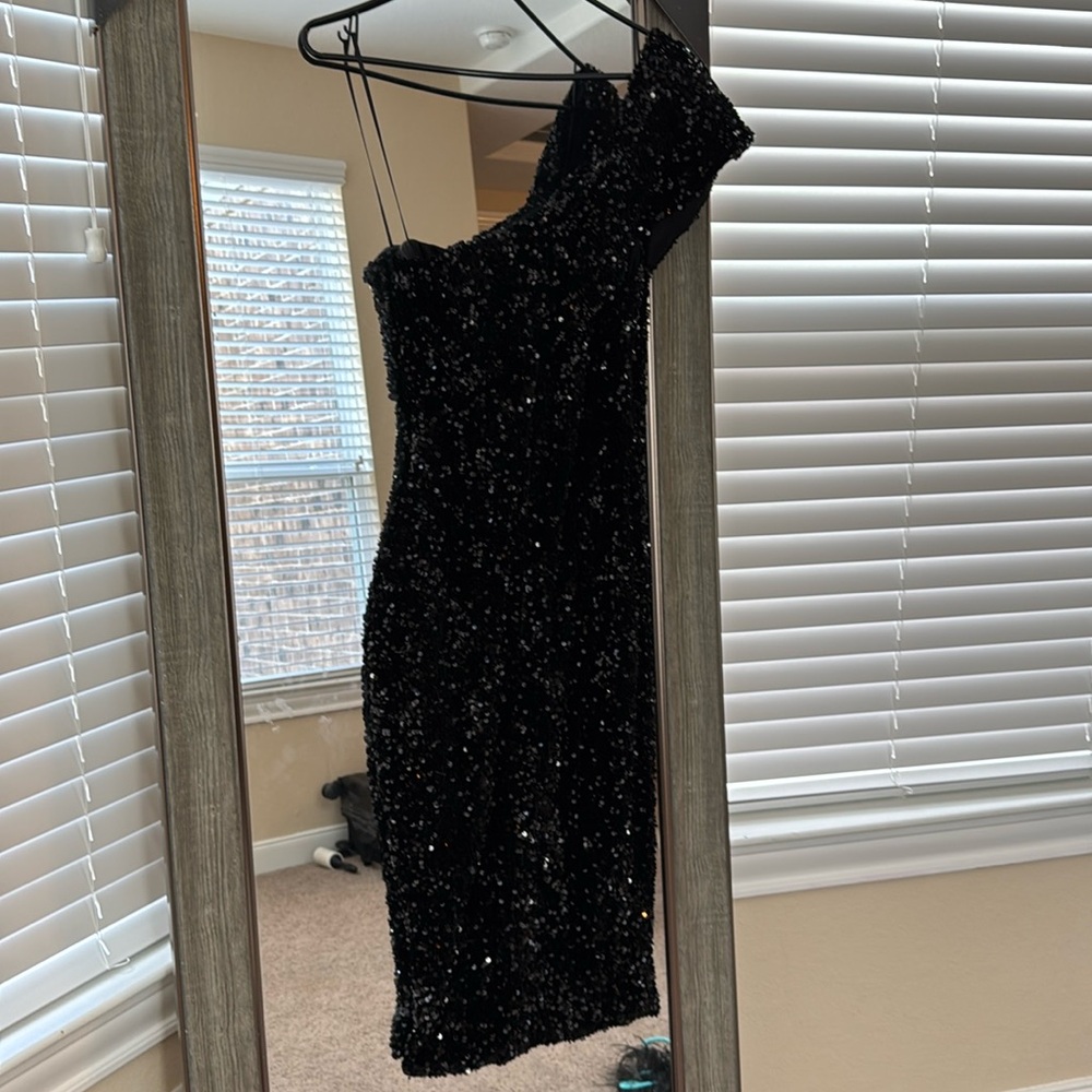 LADY BLACK TIE MIDI DRESS